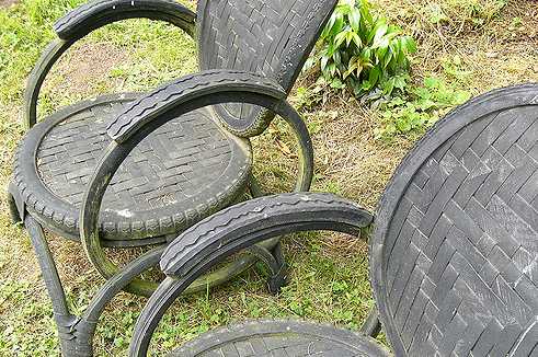 Nábytek ze starých pneumatik, flickr.com