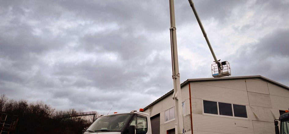 Využití vysokozdvižné plošiny v praxi.